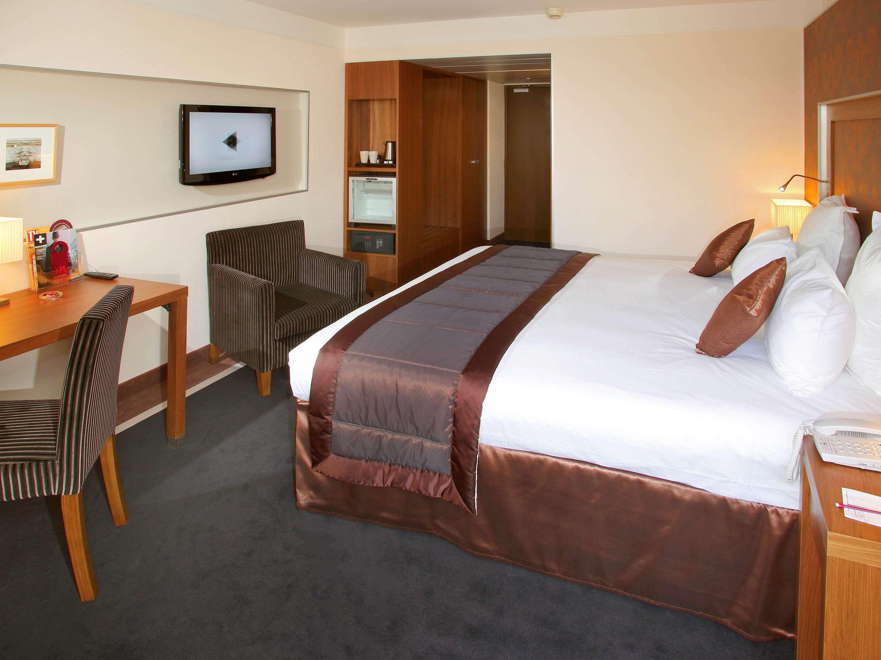 Novotel Bordeaux Centre Gare Saint Jean Esterno foto