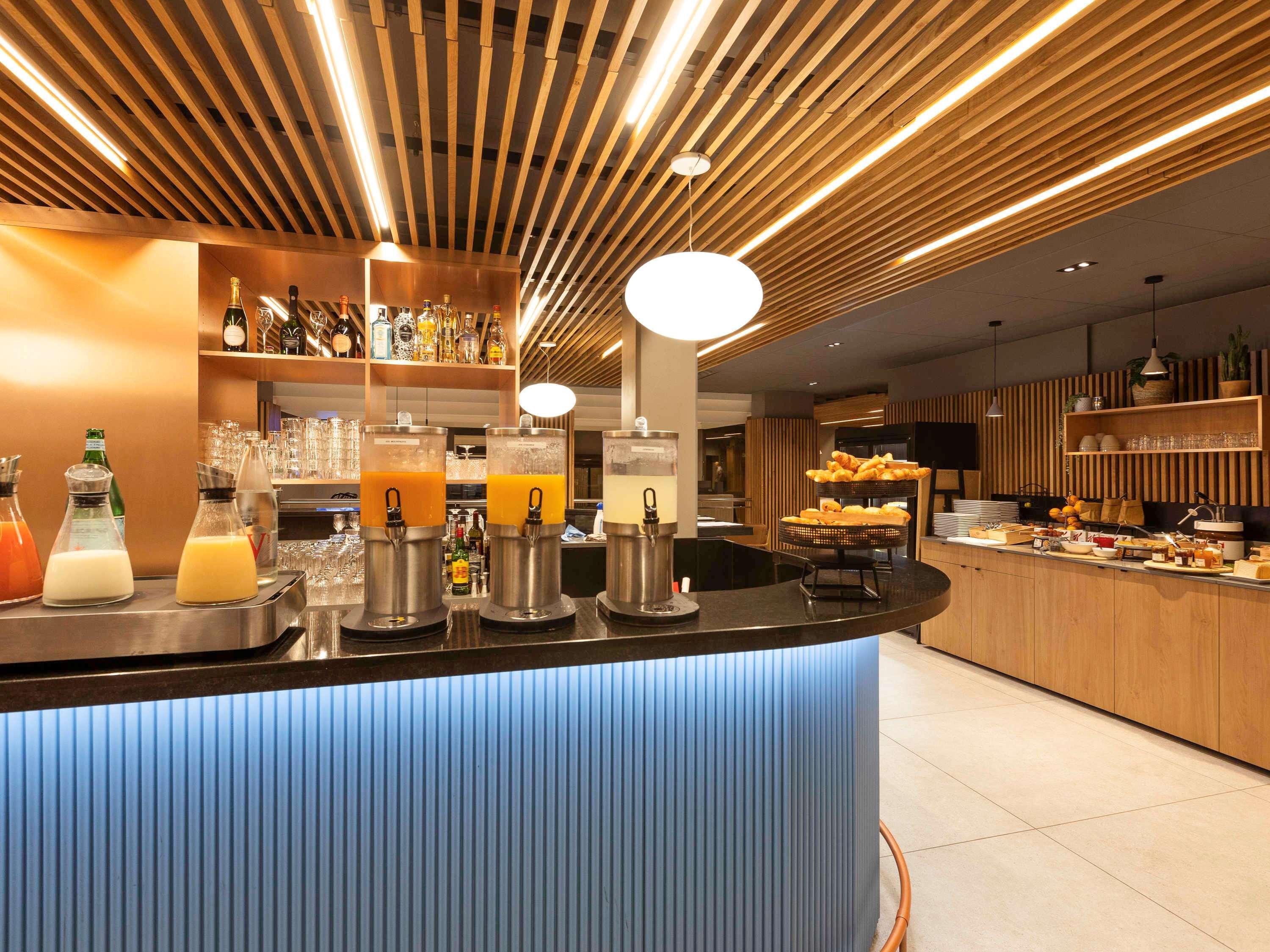 Novotel Bordeaux Centre Gare Saint Jean Esterno foto