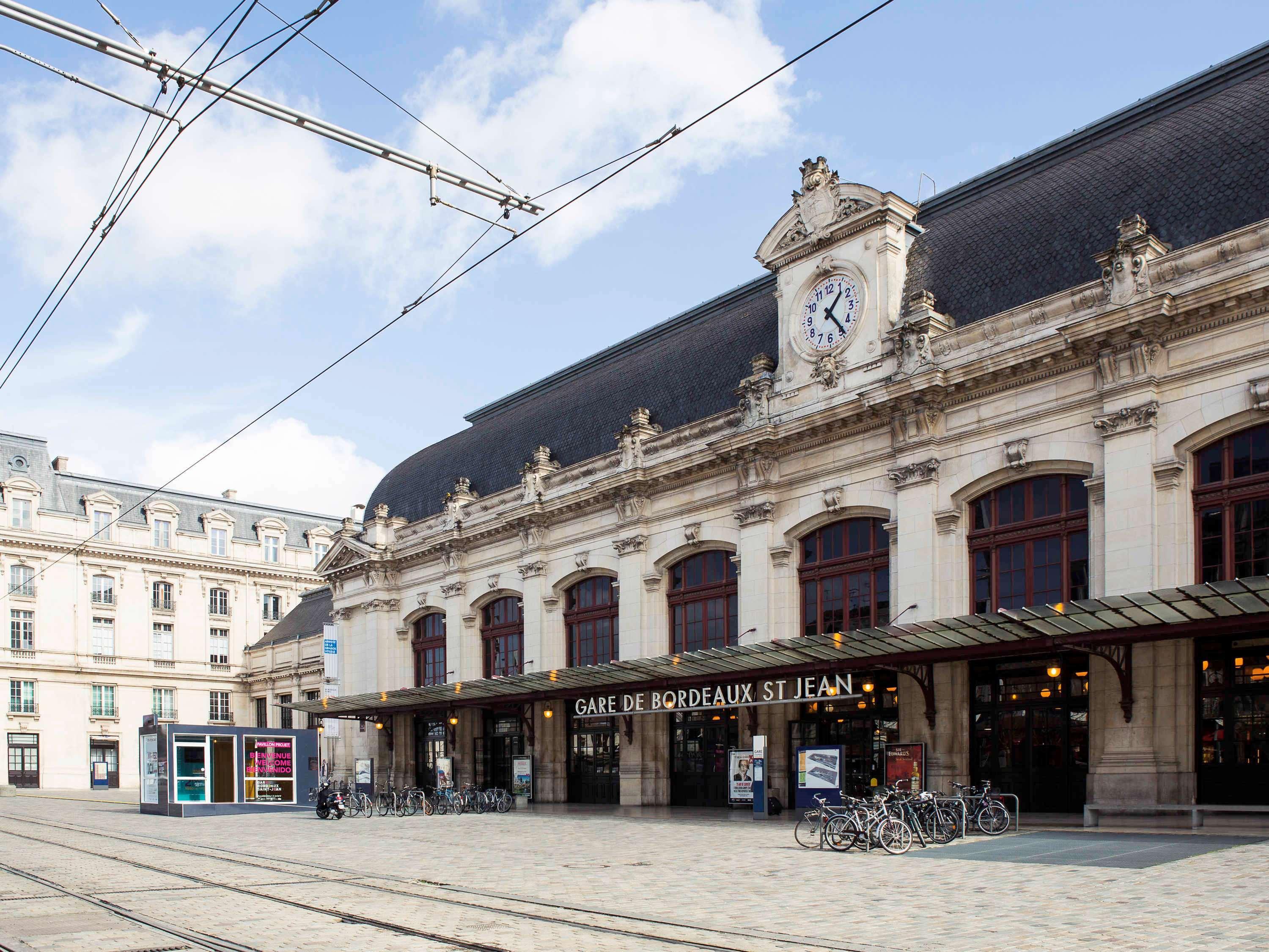 Novotel Bordeaux Centre Gare Saint Jean Esterno foto